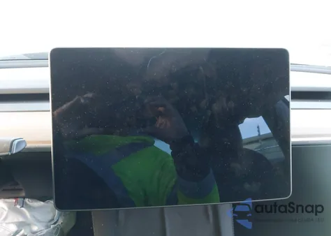 2022 Tesla Model 3 Long Range Dual Motor All-Wheel Drive from USA, damaged, VIN 5YJ3E1EB5NF105799